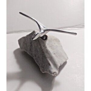 Vintage Hoselton Goose Sculpture Made in Canada Hand Crafted  5" x 5" x 3 1/2"